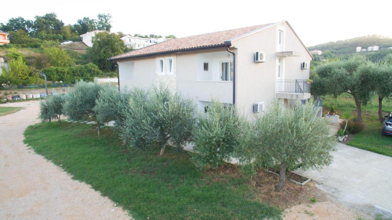 La Hacienda Hotel Ulcinj Luaran gambar