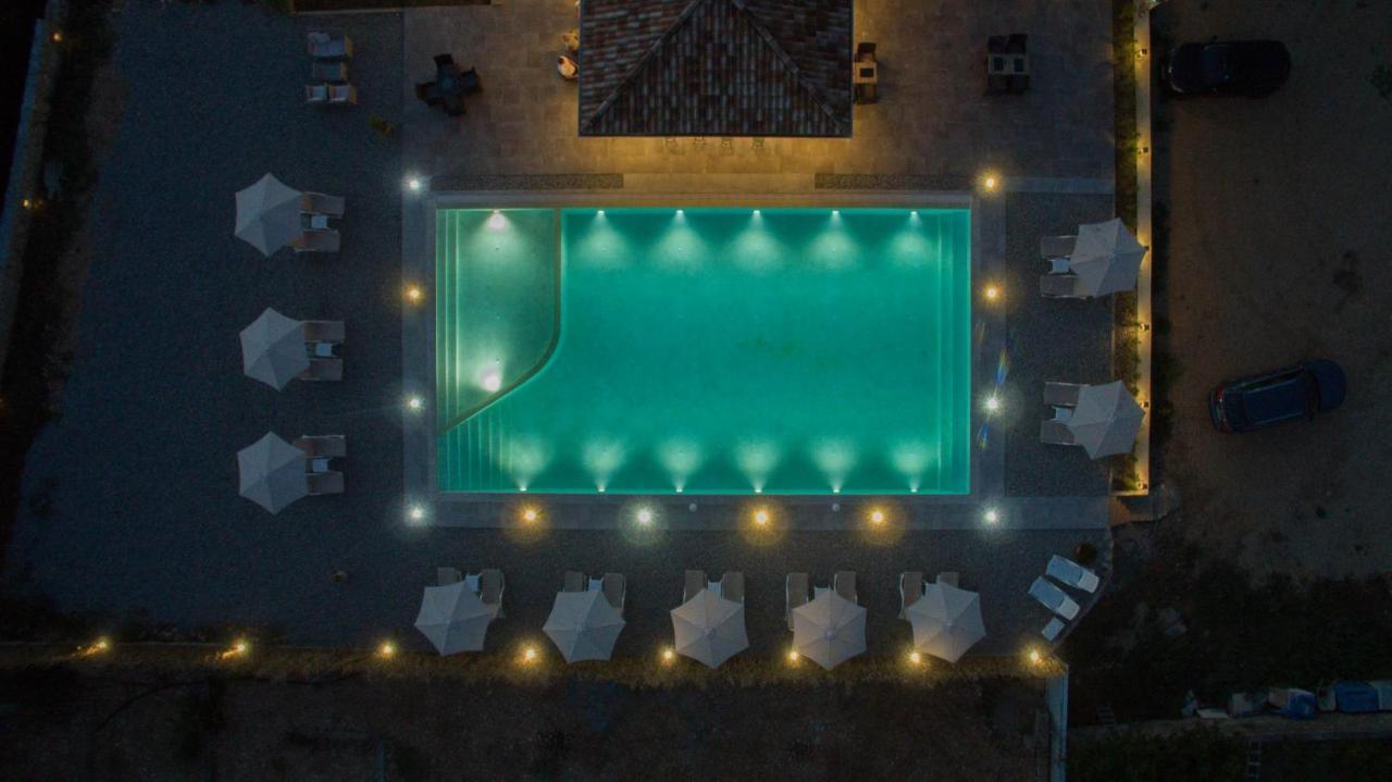 La Hacienda Hotel Ulcinj Luaran gambar