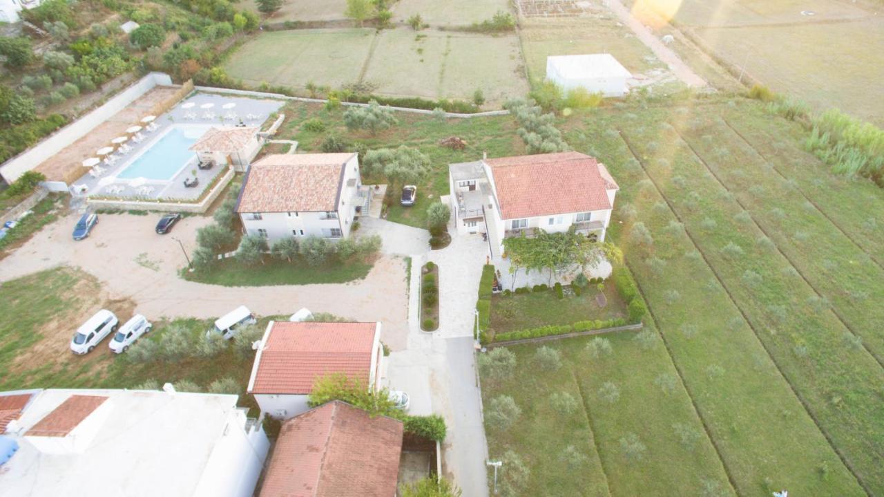 La Hacienda Hotel Ulcinj Luaran gambar