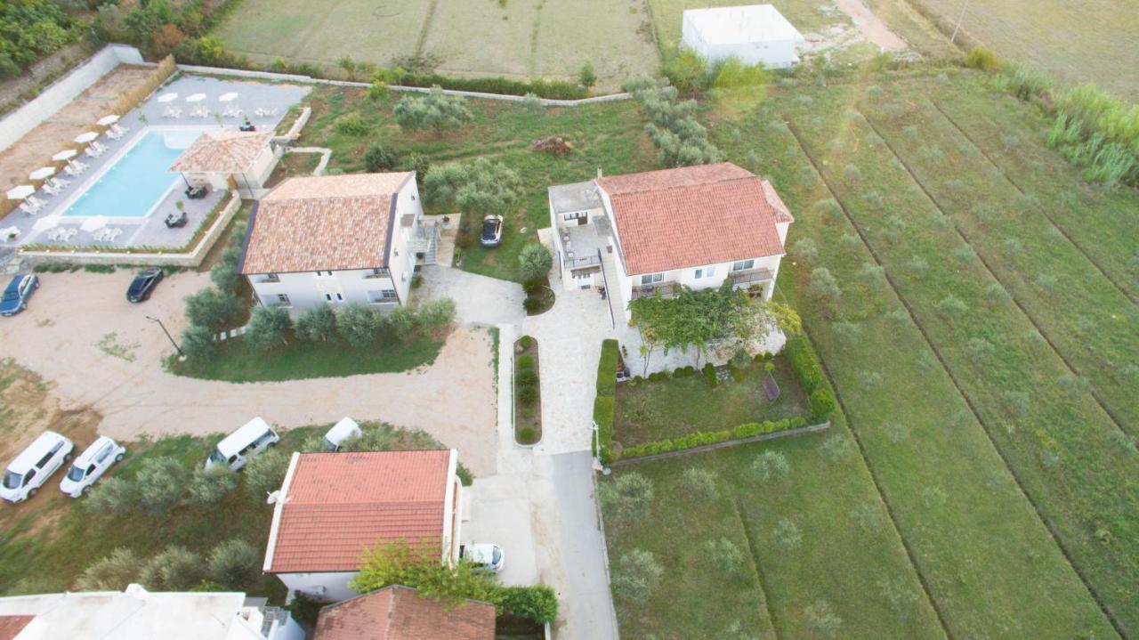 La Hacienda Hotel Ulcinj Luaran gambar
