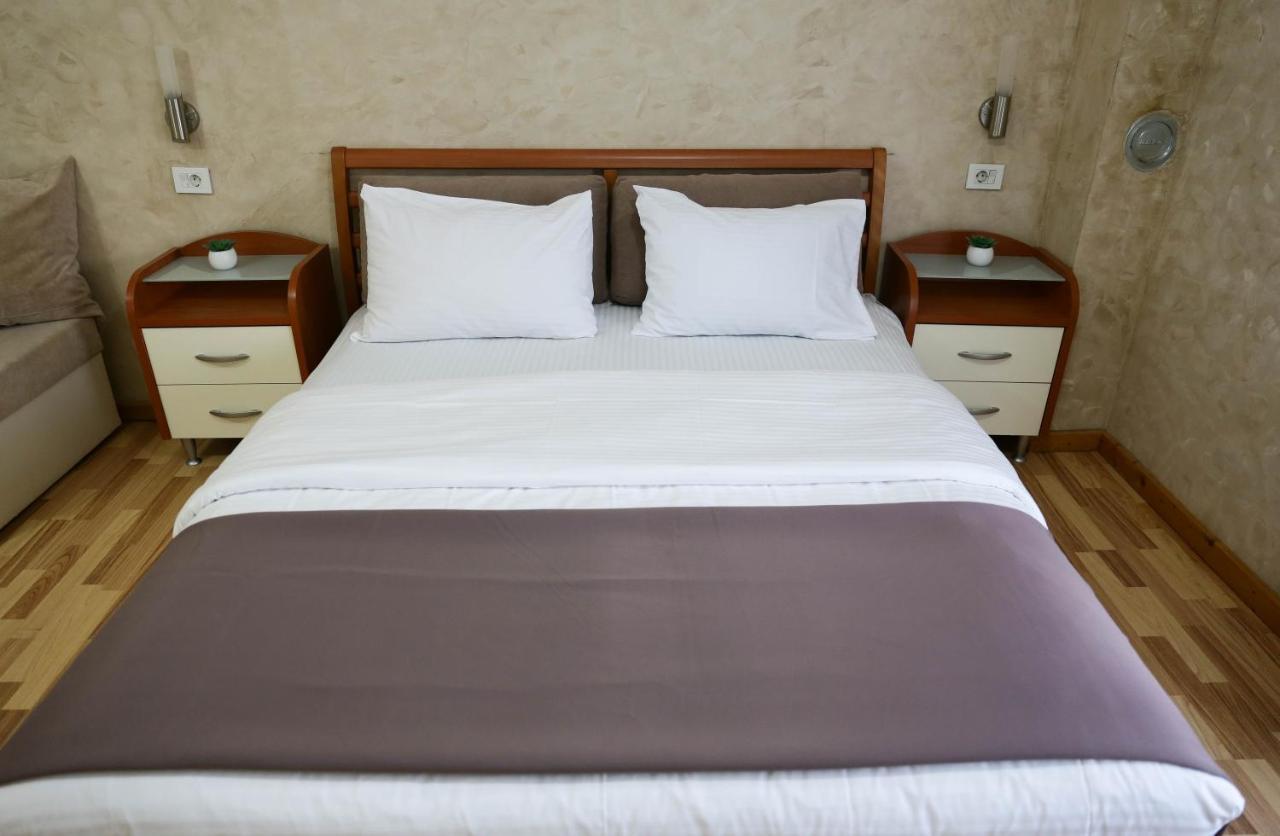 La Hacienda Hotel Ulcinj Luaran gambar