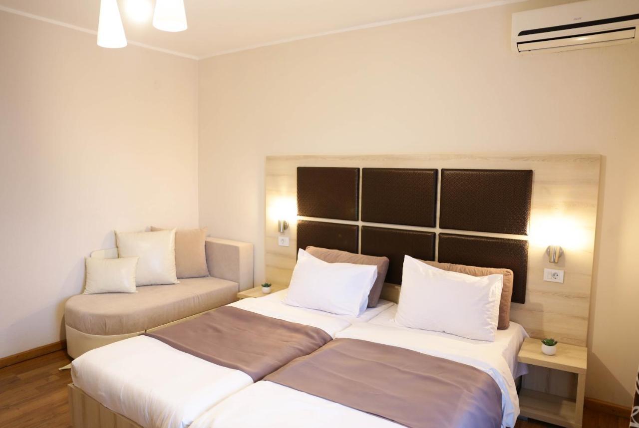 La Hacienda Hotel Ulcinj Luaran gambar
