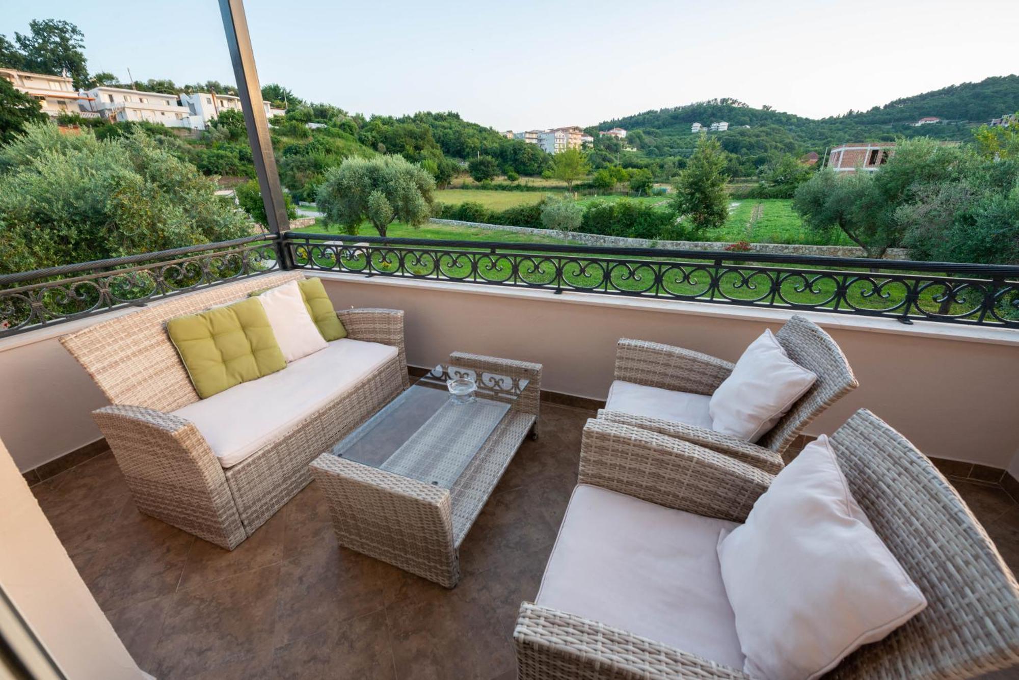 La Hacienda Hotel Ulcinj Luaran gambar