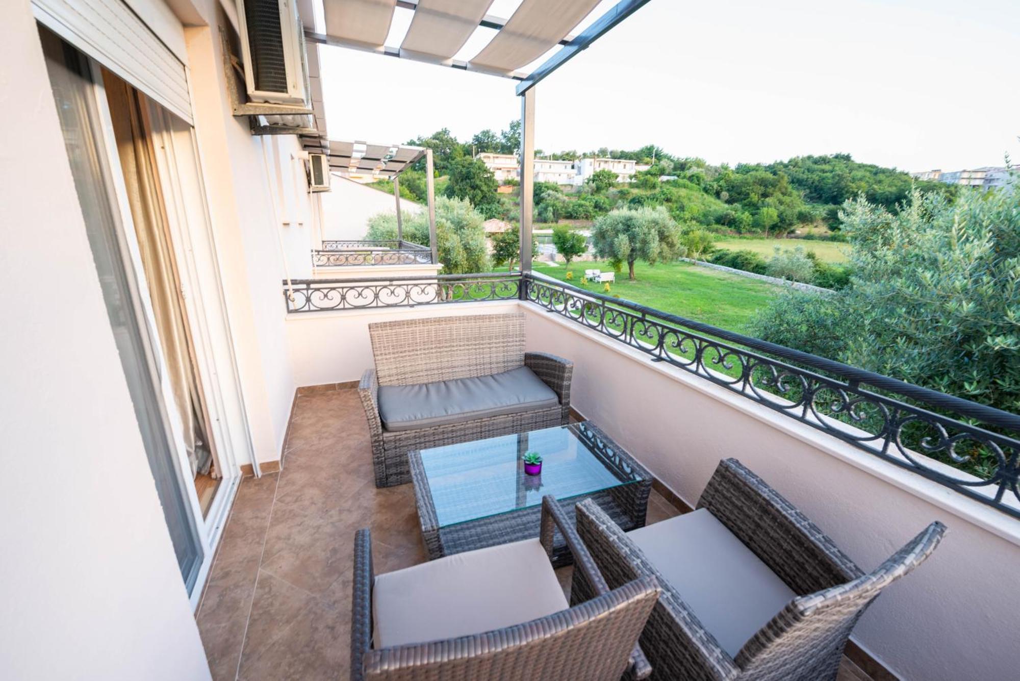 La Hacienda Hotel Ulcinj Luaran gambar