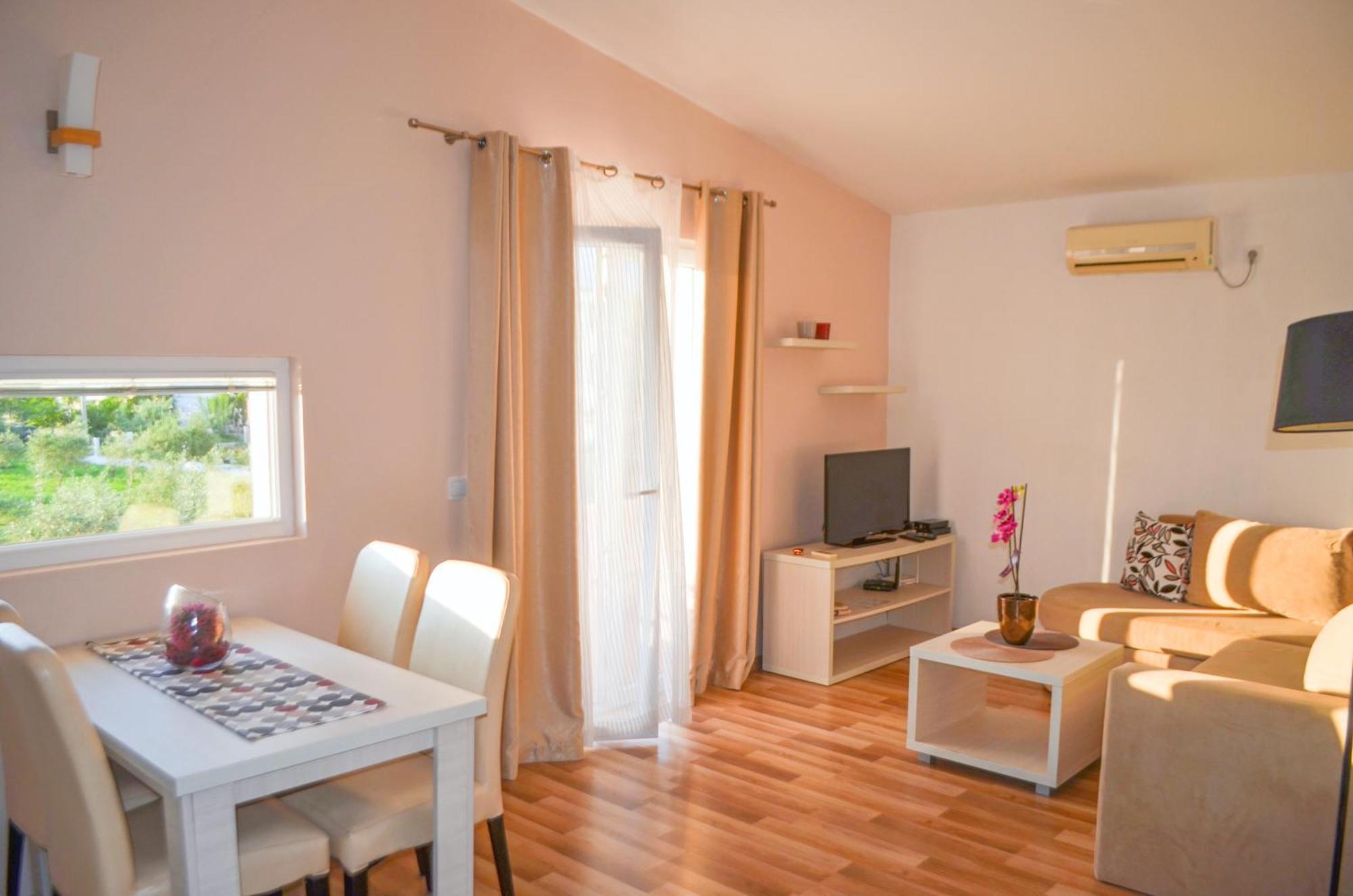La Hacienda Hotel Ulcinj Bilik gambar