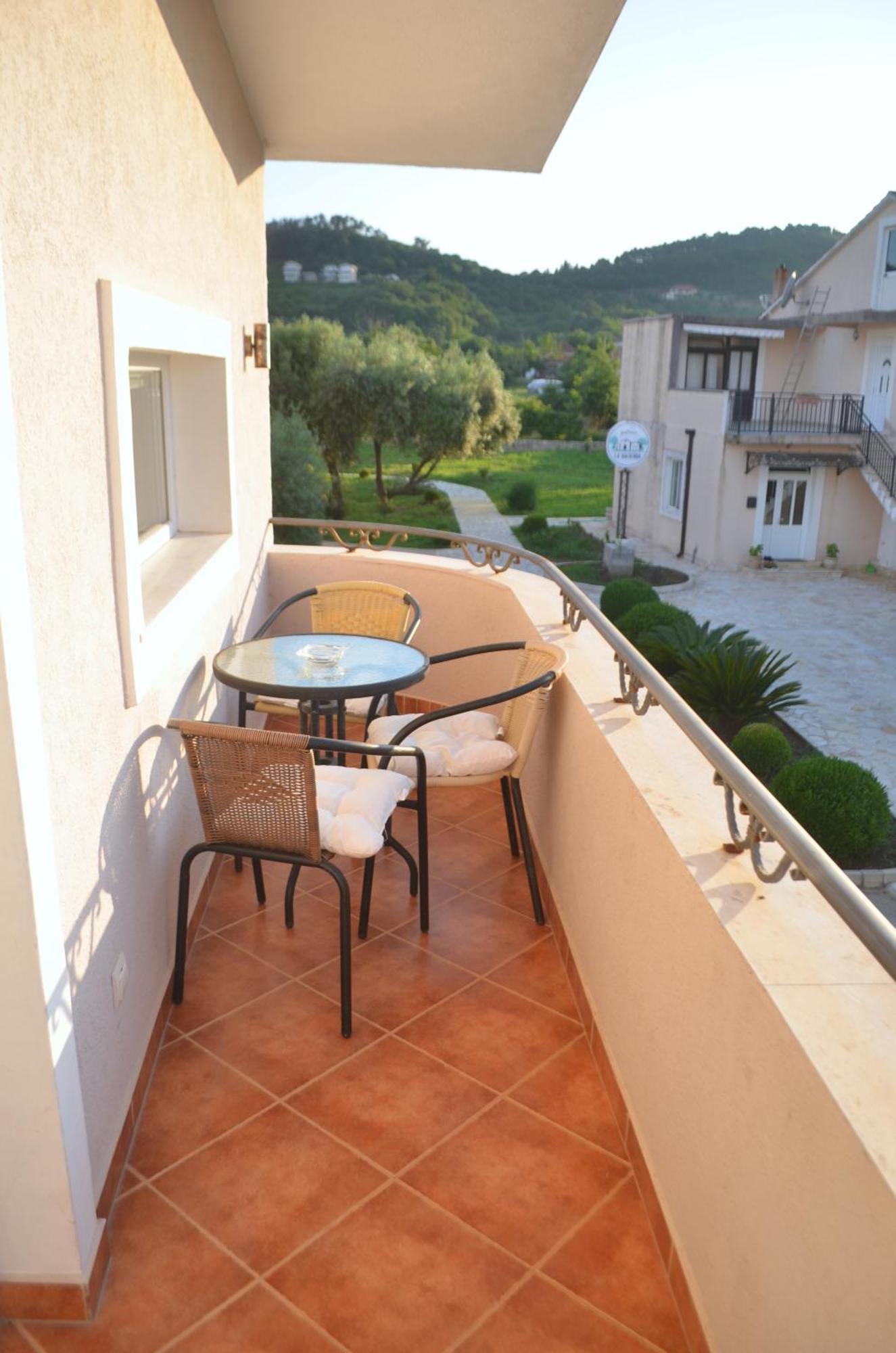 La Hacienda Hotel Ulcinj Bilik gambar